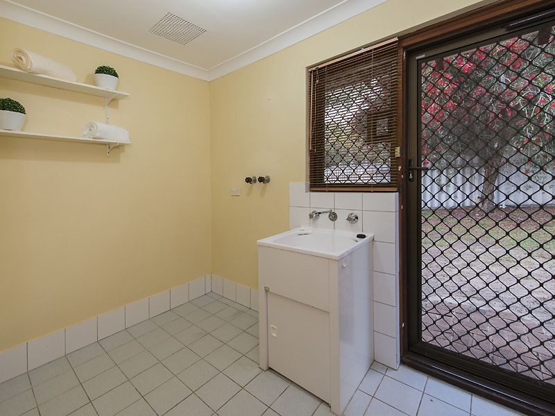 11 Alexander Close, Lesmurdie WA 6076