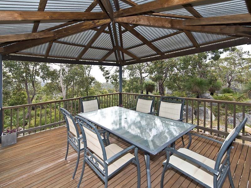 495 Flora Road, Hovea WA 6071