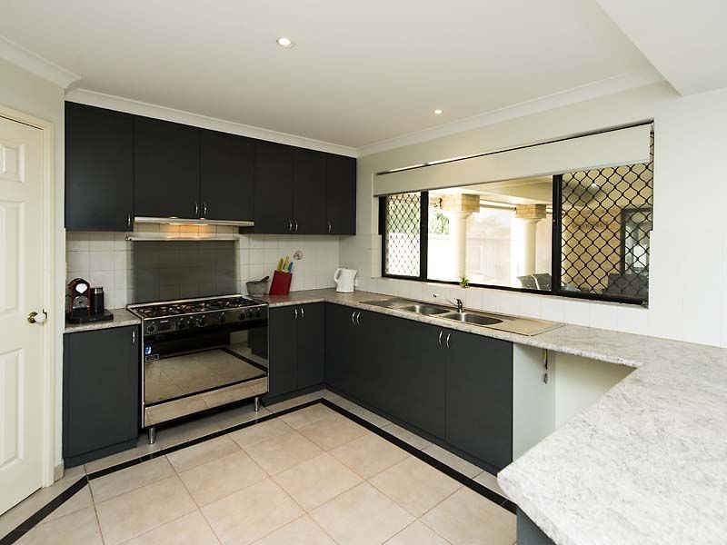 15 Hybanthus Avenue, High Wycombe WA 6057