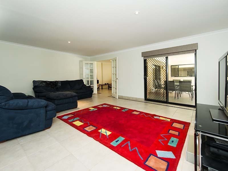 15 Hybanthus Avenue, High Wycombe WA 6057