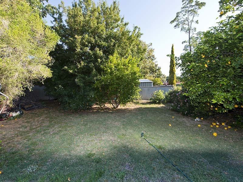 7 Glyde Road, Lesmurdie WA 6076