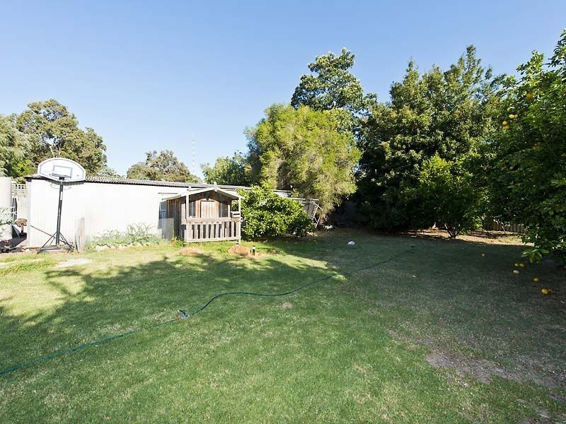 7 Glyde Road, Lesmurdie WA 6076
