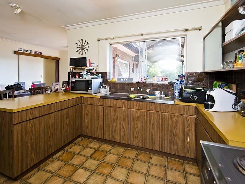7 Glyde Road, Lesmurdie WA 6076