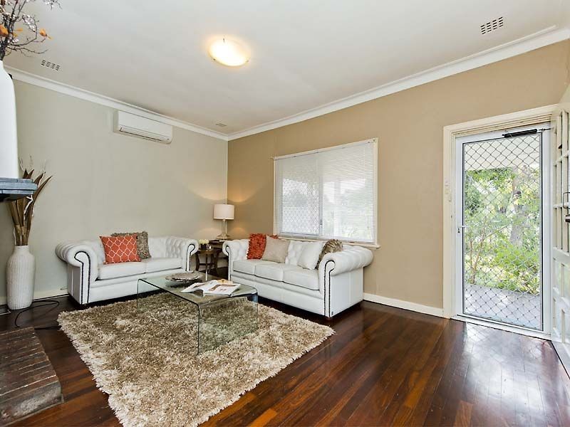 24 Ewart Street, Midvale WA 6056