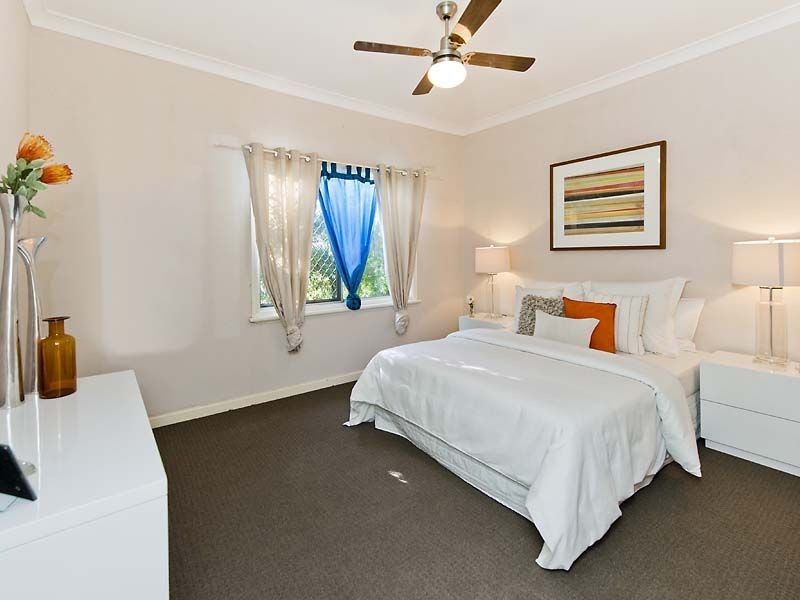 24 Ewart Street, Midvale WA 6056