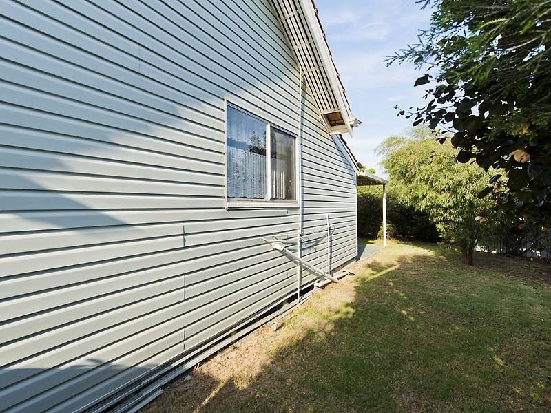 24 Ewart Street, Midvale WA 6056