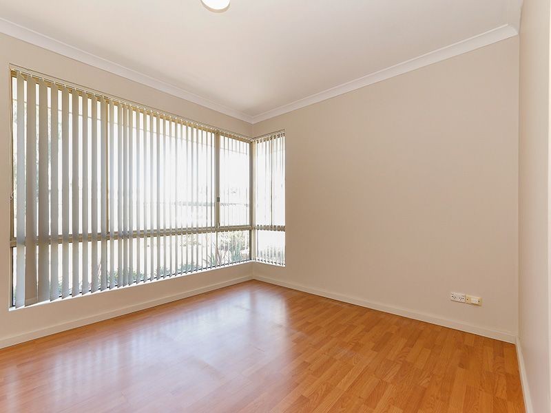 29 Calcite Place, Forrestfield WA 6058