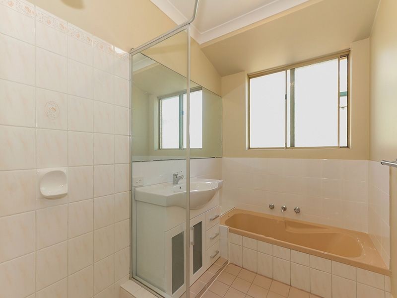 29 Calcite Place, Forrestfield WA 6058