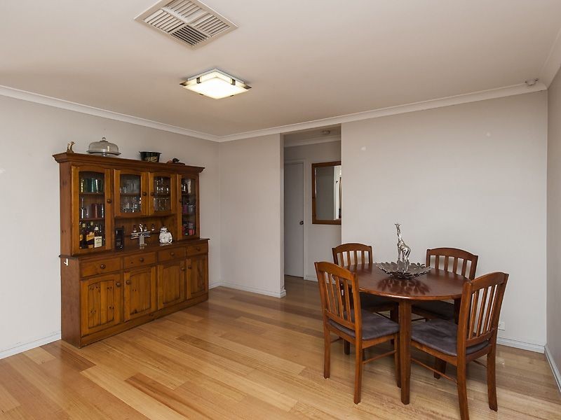 27 Russell Road, Maida Vale WA 6057