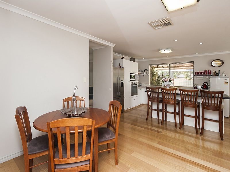 27 Russell Road, Maida Vale WA 6057