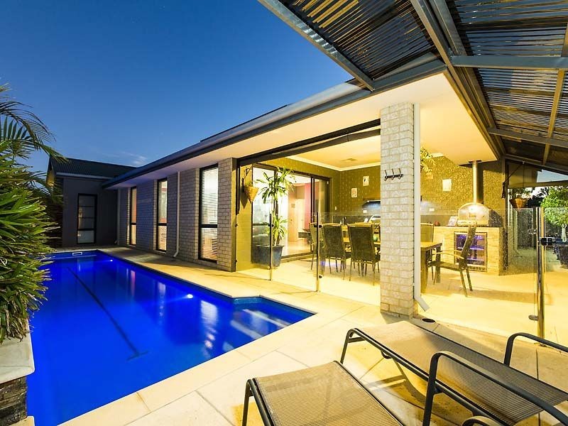 23 Coyong Road, Wattle Grove WA 6107