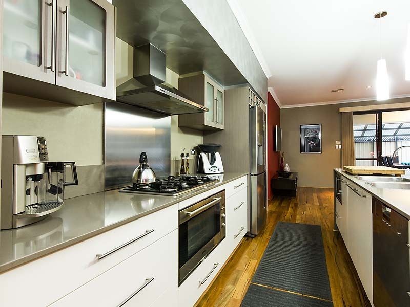 23 Coyong Road, Wattle Grove WA 6107