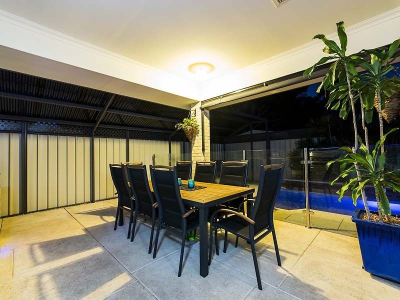 23 Coyong Road, Wattle Grove WA 6107