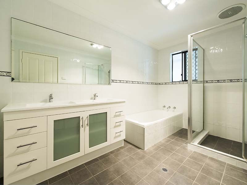 11 Wombat Road, High Wycombe WA 6057