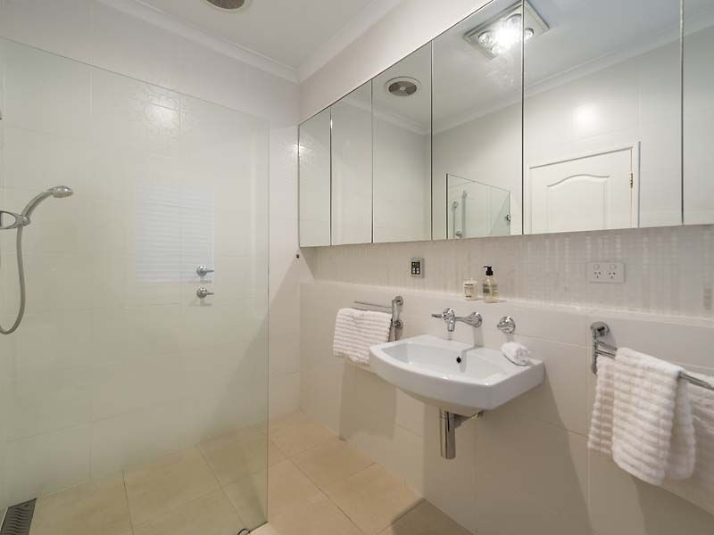 21 Elizabeth Street, Kalamunda WA 6076