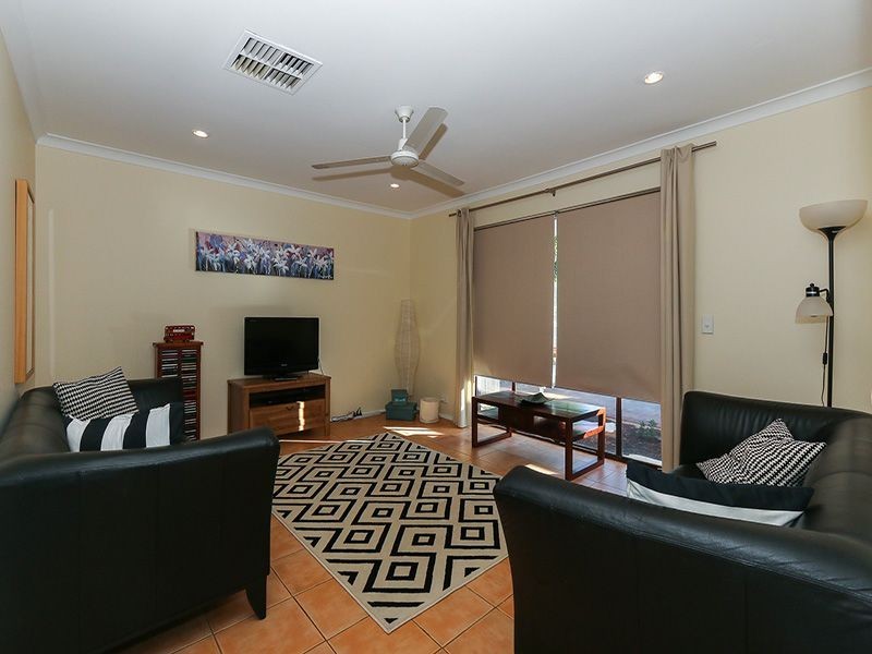 93 Strelitzia Avenue, Forrestfield WA 6058