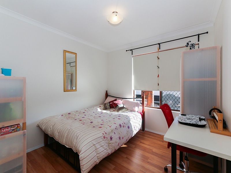 93 Strelitzia Avenue, Forrestfield WA 6058