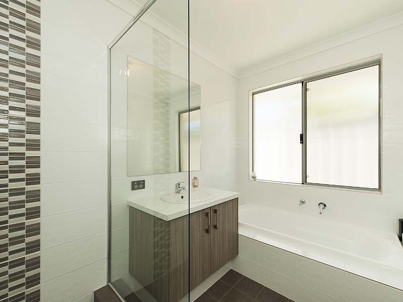 20A Murray Drive, High Wycombe WA 6057