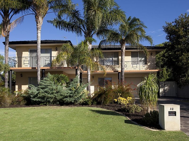 32 Bandalong Way, High Wycombe WA 6057