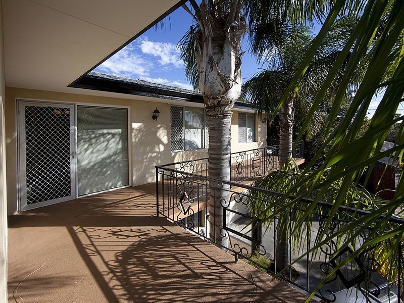 32 Bandalong Way, High Wycombe WA 6057