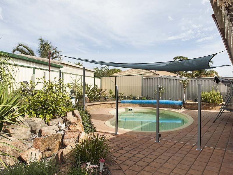 6 Coola Place, High Wycombe WA 6057