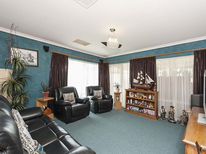 6 Coola Place, High Wycombe WA 6057