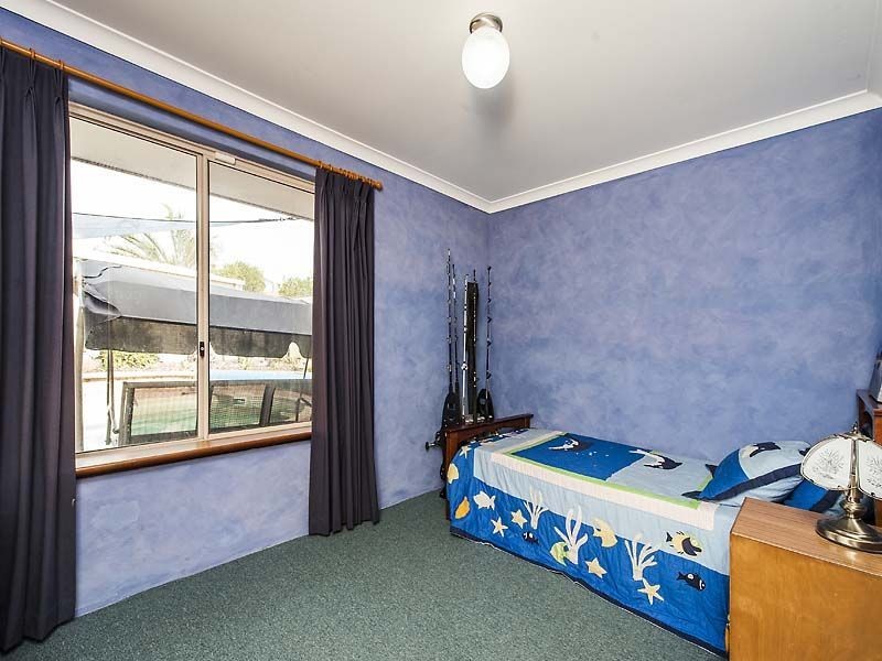 6 Coola Place, High Wycombe WA 6057