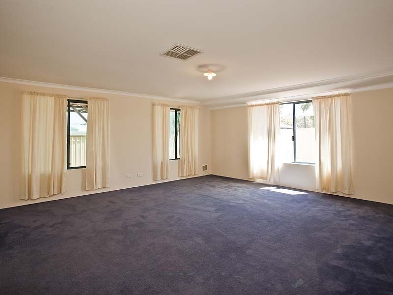 55 Kenneth Road, High Wycombe WA 6057