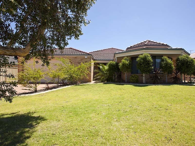 55 Kenneth Road, High Wycombe WA 6057