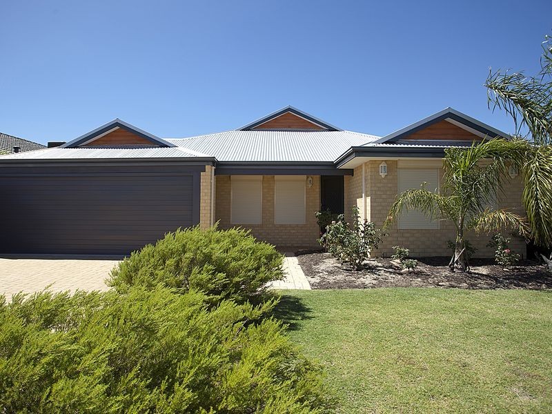 22 Upwood Circle, High Wycombe WA 6057