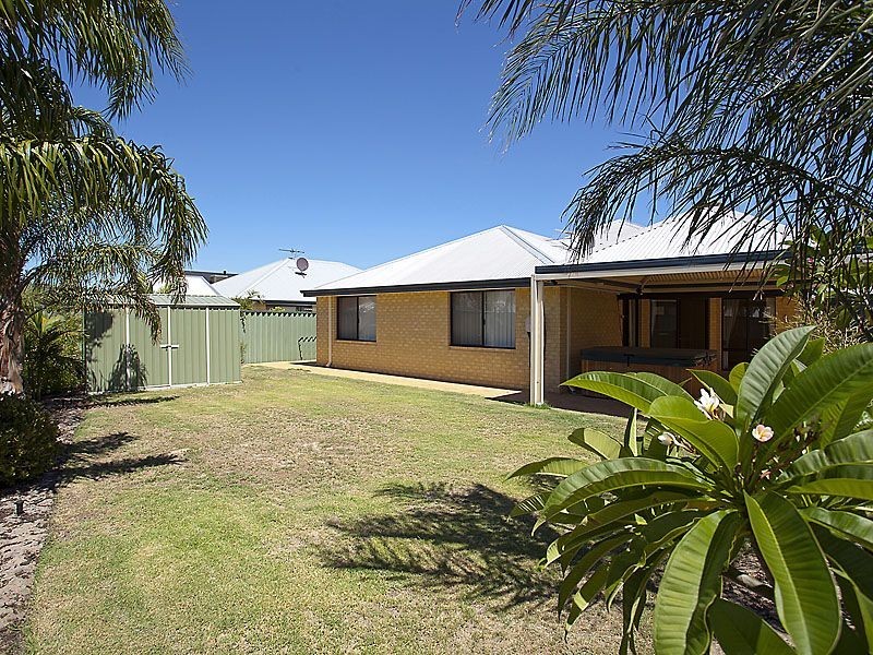 22 Upwood Circle, High Wycombe WA 6057