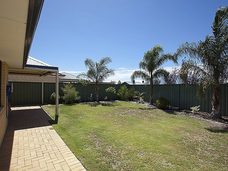 22 Upwood Circle, High Wycombe WA 6057