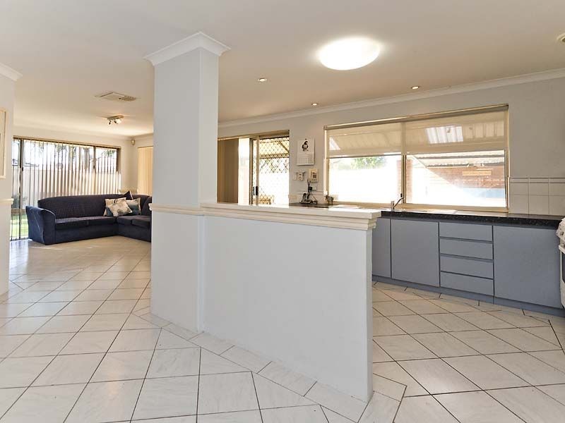 13 Joudah Court, High Wycombe WA 6057