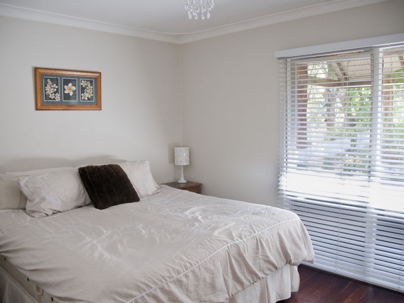 16 Range View Road, High Wycombe WA 6057