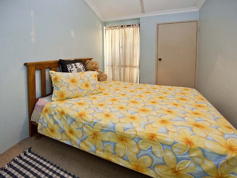 4 Essex Street, Forrestfield WA 6058