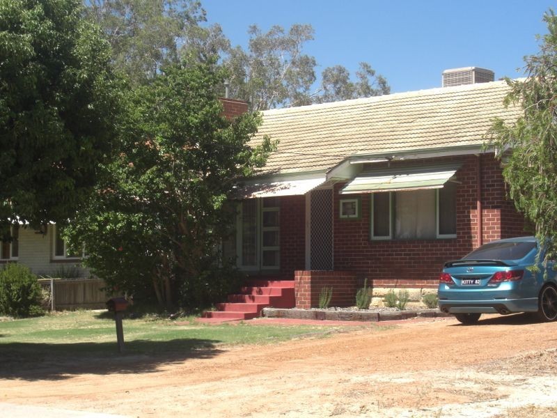 8 Fernan Road, High Wycombe WA 6057