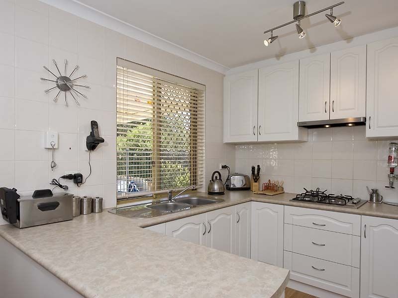 1 Bonn Court, Seville Grove WA 6112