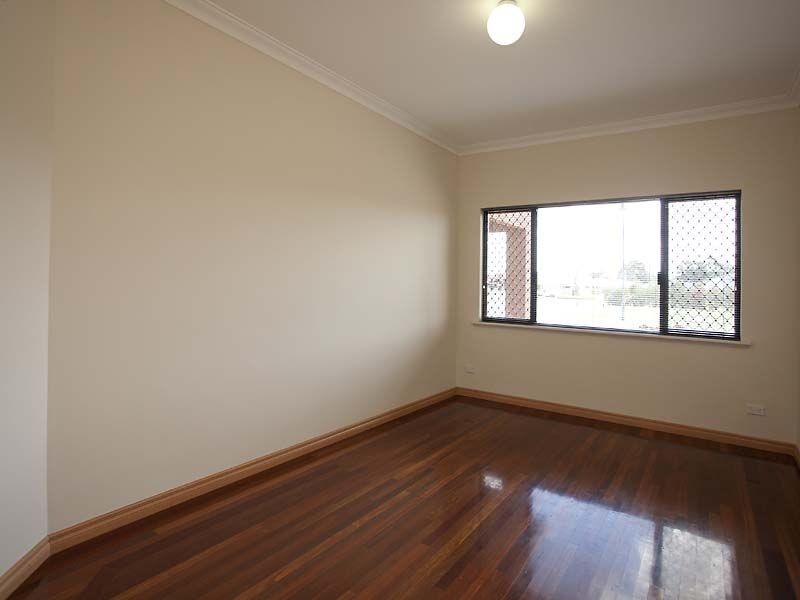 2 Bowden Drive, High Wycombe WA 6057