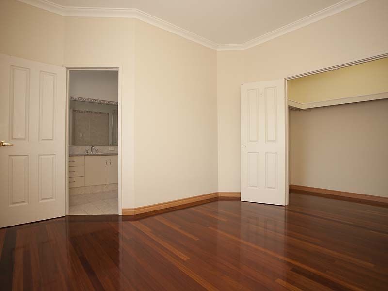 2 Bowden Drive, High Wycombe WA 6057