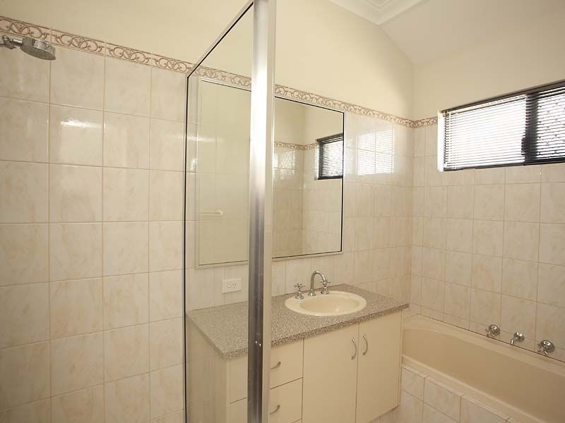 2 Bowden Drive, High Wycombe WA 6057