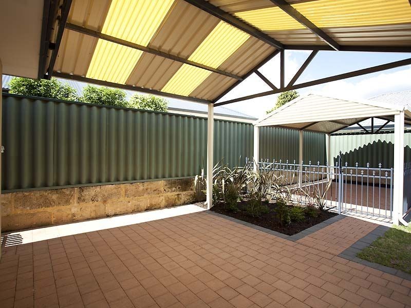 2 Bowden Drive, High Wycombe WA 6057