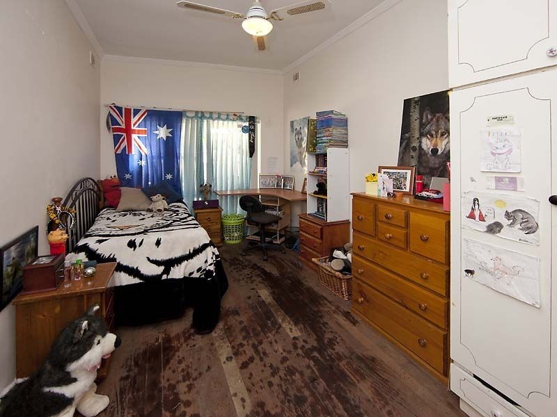 9 Grove Road, Walliston WA 6076
