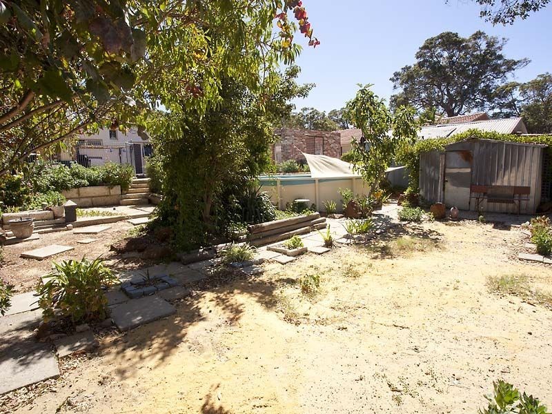 9 Grove Road, Walliston WA 6076