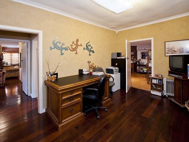 19 Coongan Avenue, Greenmount WA 6056