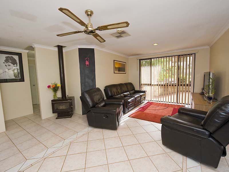 23 Smith Crescent, High Wycombe WA 6057