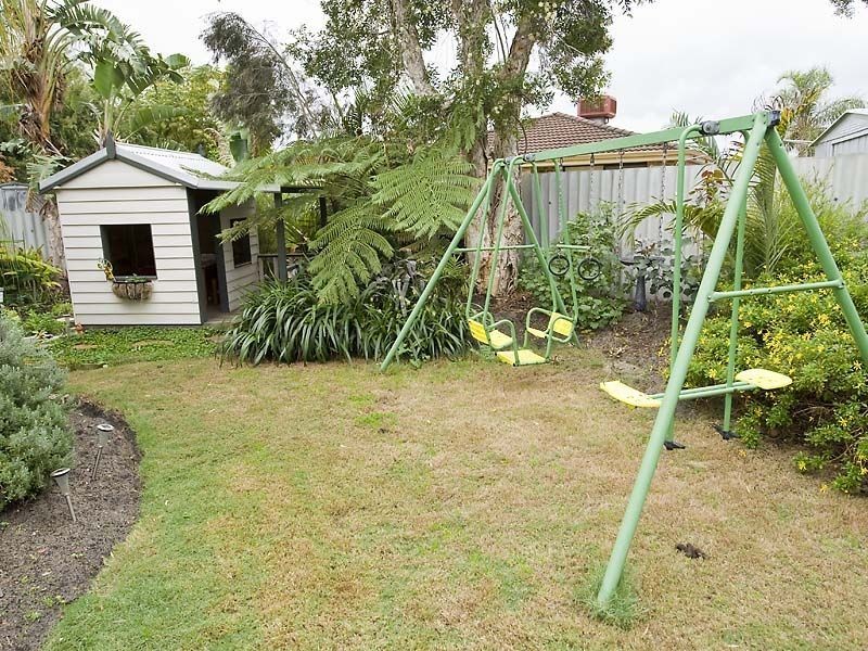 23 Smith Crescent, High Wycombe WA 6057