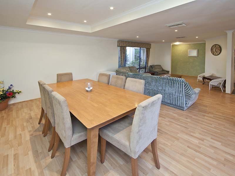 30 Chullwyne Mews, High Wycombe WA 6057