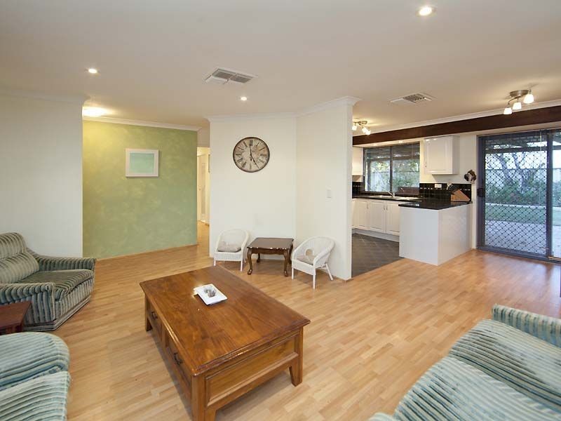 30 Chullwyne Mews, High Wycombe WA 6057