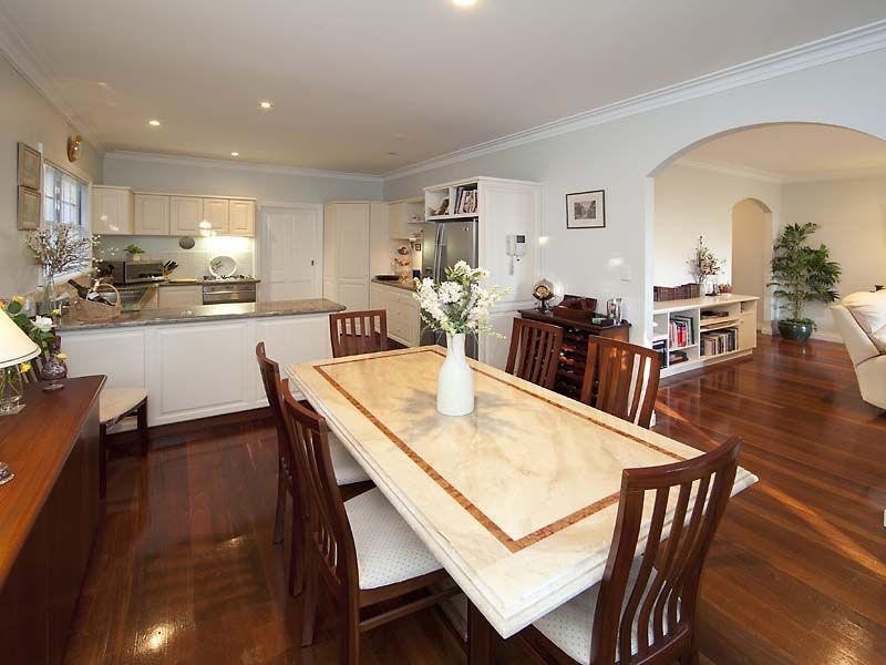 10 Walbeck Road, Kalamunda WA 6076