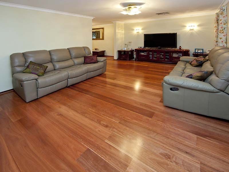 9 Berry Drive, Maida Vale WA 6057